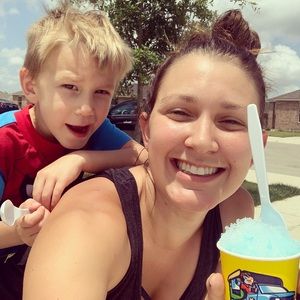 Meet your Posher, Kelli